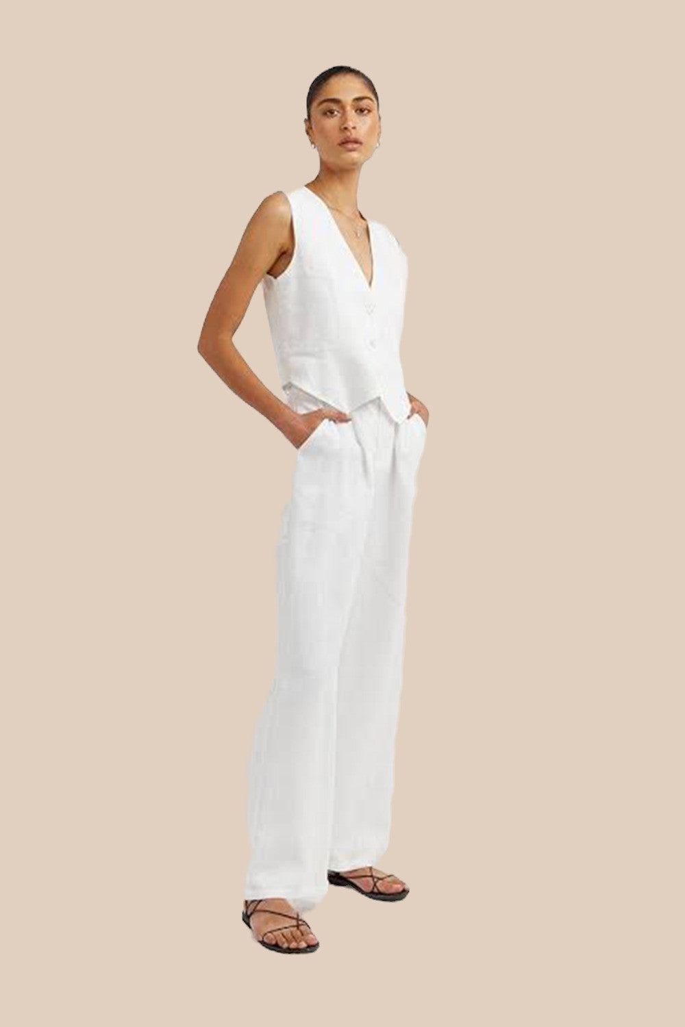 Sleevless linen set (White) 4_edited.jpg